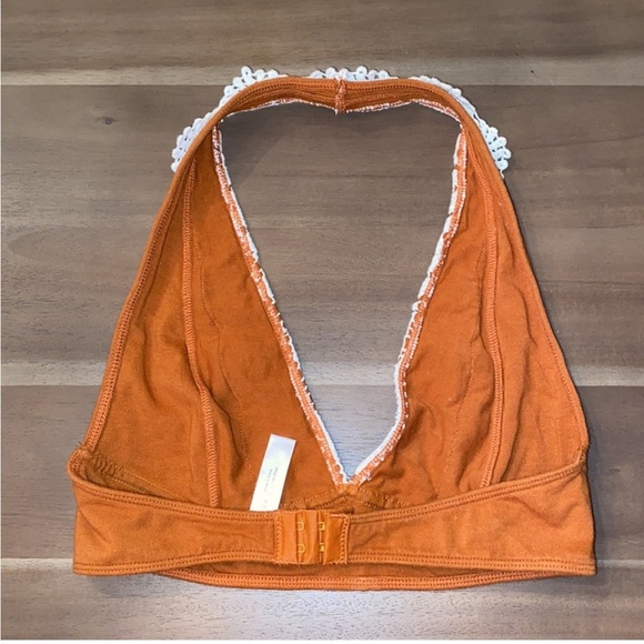 Out From Under Bralette Size Medium - Picture 2 of 3